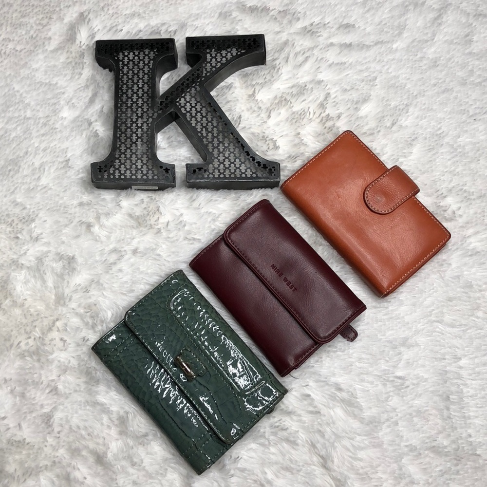 PREBUNDLED Wallet set!